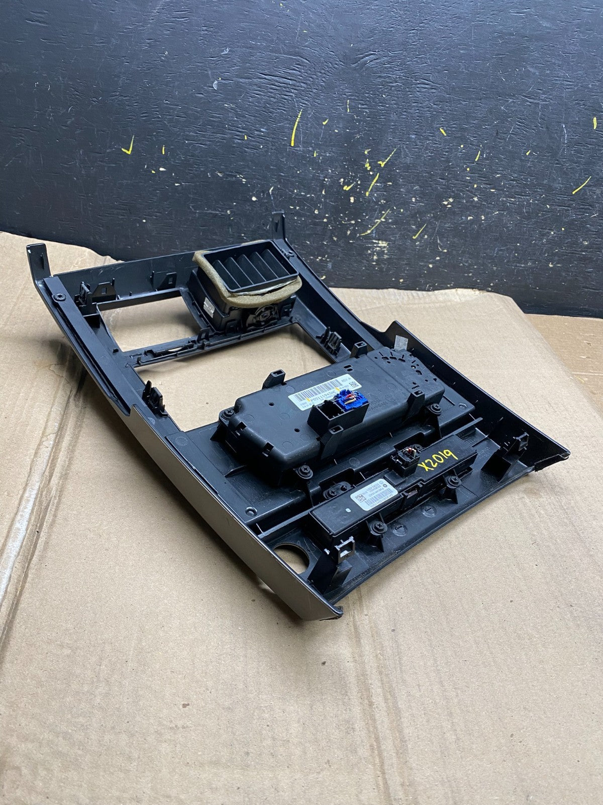 2008 to 2012 Jeep Liberty Dash Climate Temperature Control Radio Bezel X2019 DG3