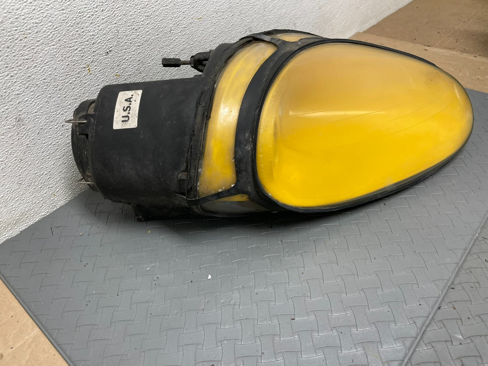 1998-2002 Maserati 3200 4200 GT Right Passenger Side Headlight Xenon A8467 C2