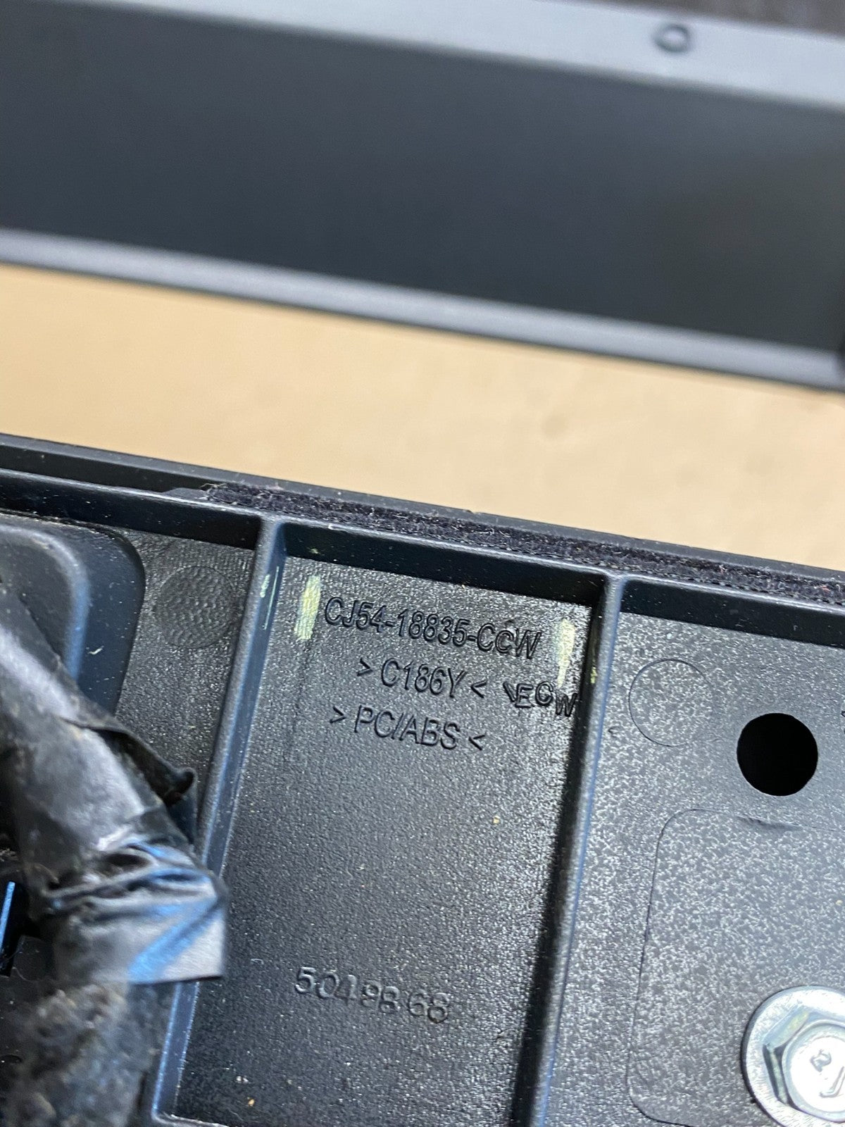 2013 2014 2015 2016 Ford Escape Dash Radio Control Panel Bezel ac6452 DG5