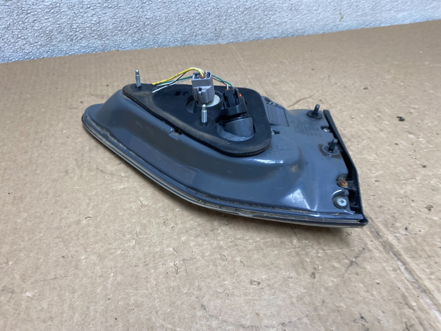 2010 - 2012 Lexus RX450H Hybrid Right Passenger RH Inner Tail Light OEM v1217 DG6