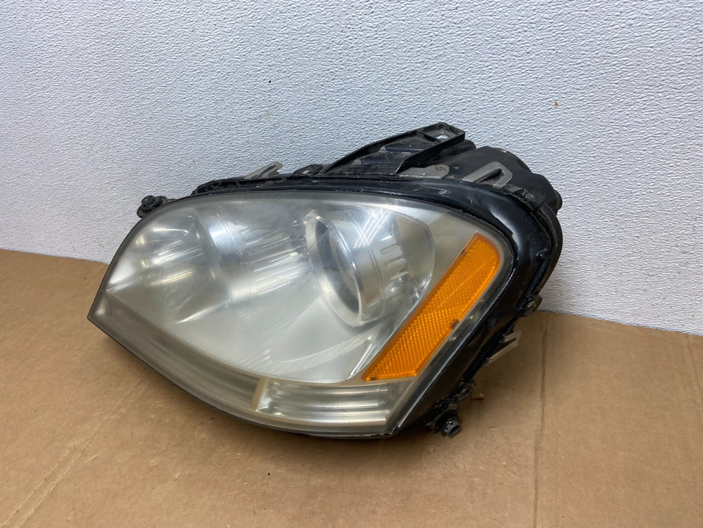 Halogen 2006-2009 Mercedes-Benz ML-Class Headlight Left Driver LH AC8380 DW1