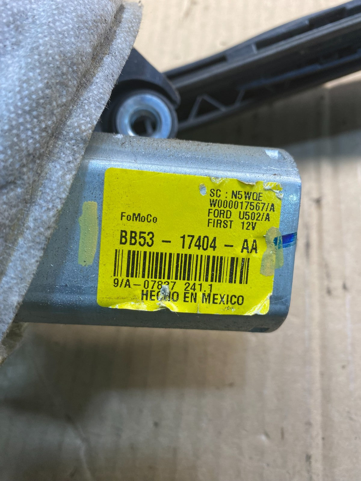 2011 to 2019 Ford Explorer Rear Windshield Wiper Motor AC0884 DG6