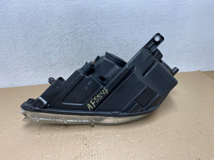 2009 to 2011 Volkswagen Tiguan Right Passenger Halogen Headlight AF5847 DW8