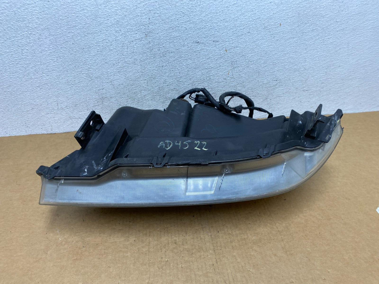 2004 2005 2006 Acura MDX Right Passenger RH Headlight Halogen AD4522 DW7