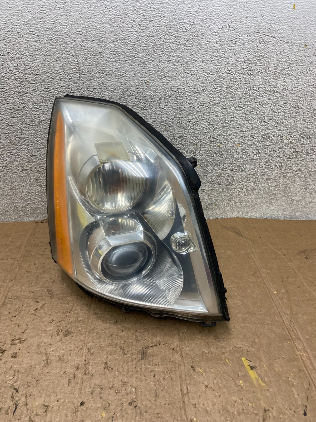 2006 to 2011 Cadillac DTS Right Passenger RH Side Xenon Hid Headlight AA4209 DW0