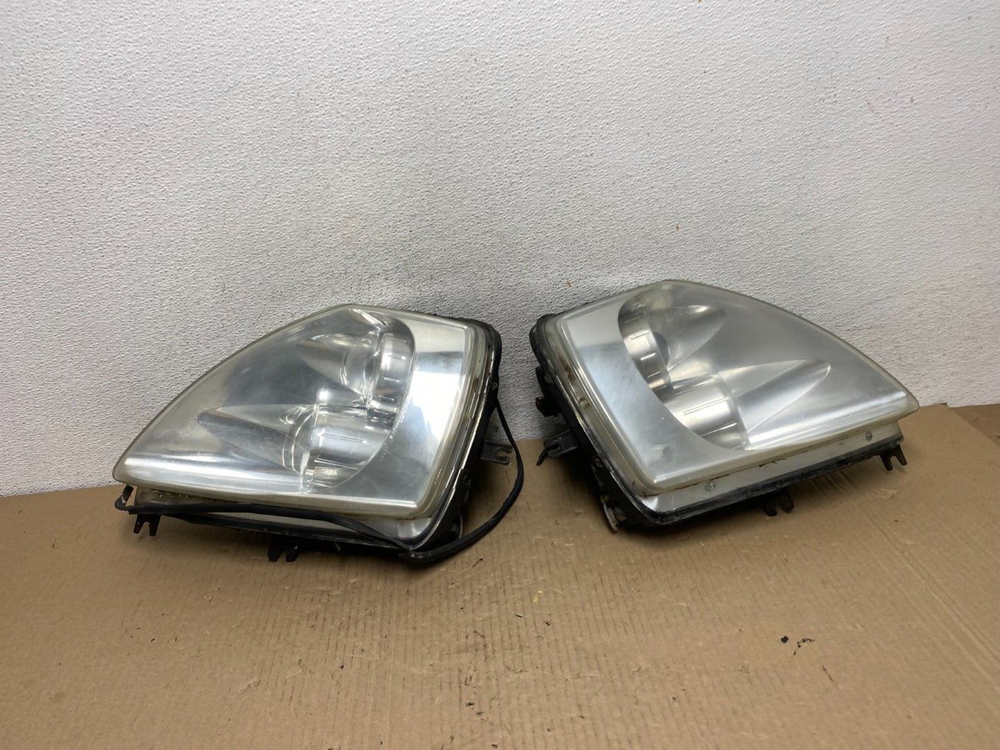 2000-2005 Mitsubishi Eclipse Left+Right Set LED Headlights AF5866 DG0