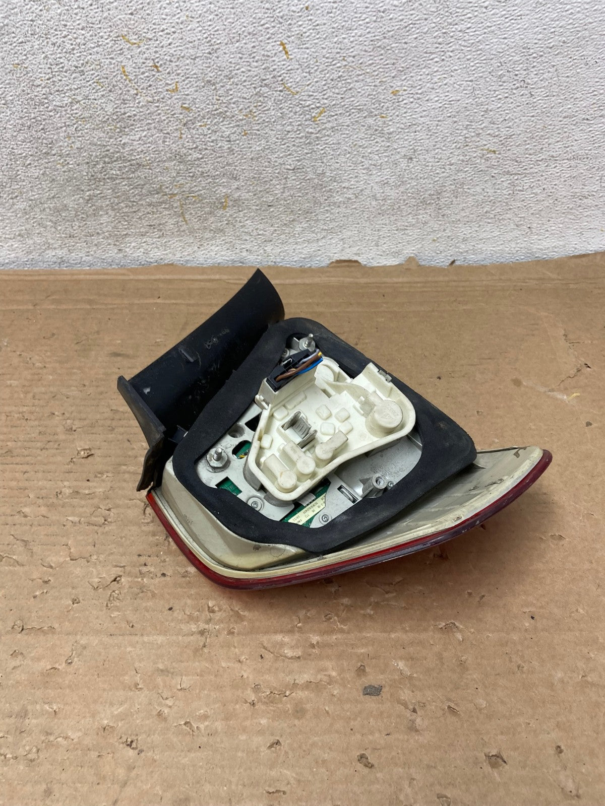 2009 2010 BMW 328i 3 Series Right Passenger RH Side Tail Light AH8925 LK7