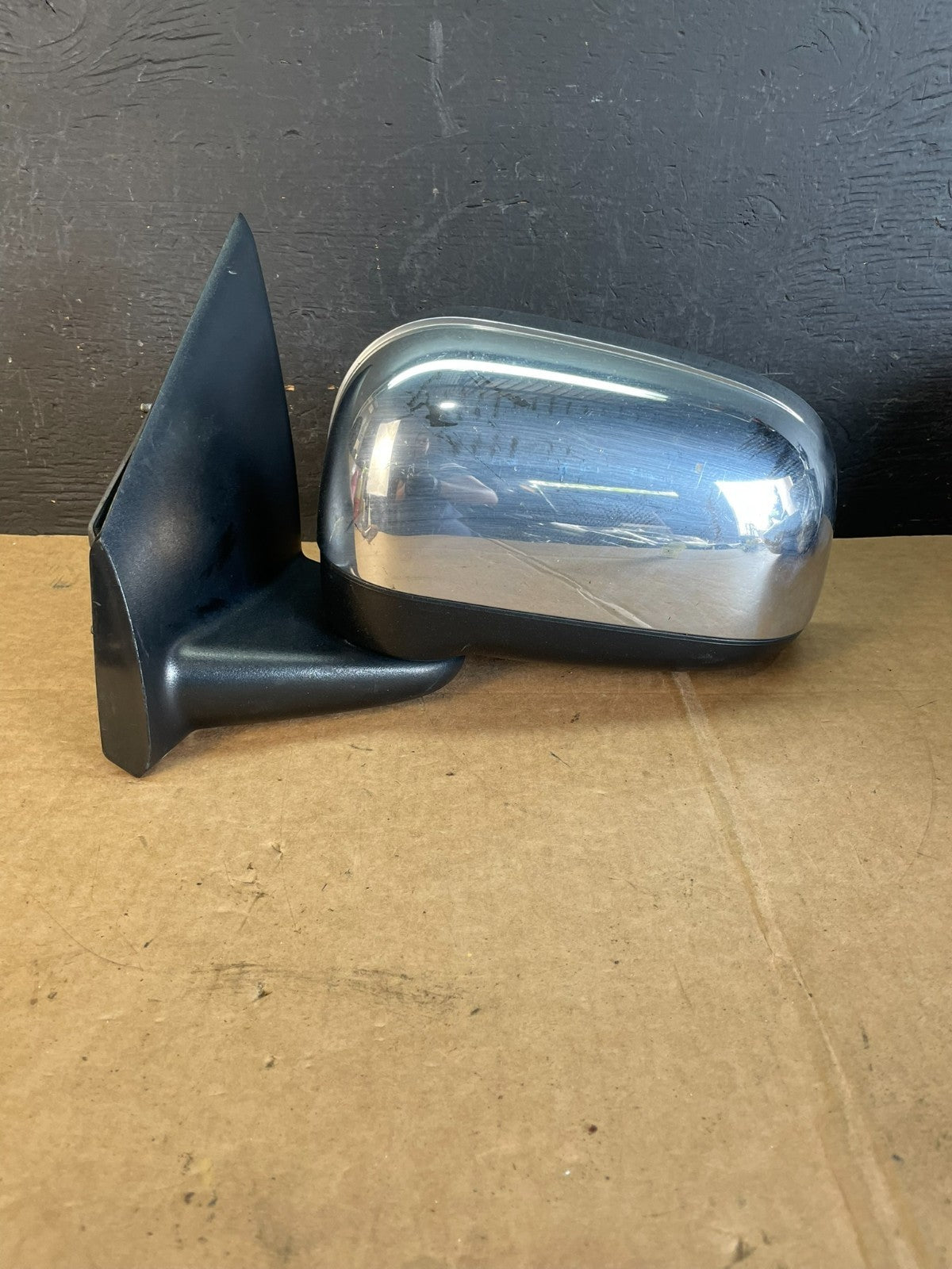 2007 2008 2009 Chrysler Aspen Left Driver LH Heated Mirror AE0931 DW0