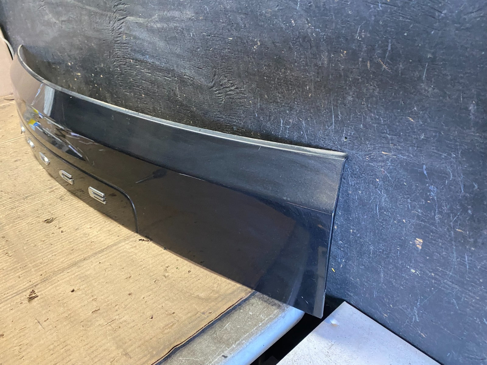 2011-2018 Dodge Grand Caravan Rear Tail Gate Trim Molding Panel OEM S9585 DG1