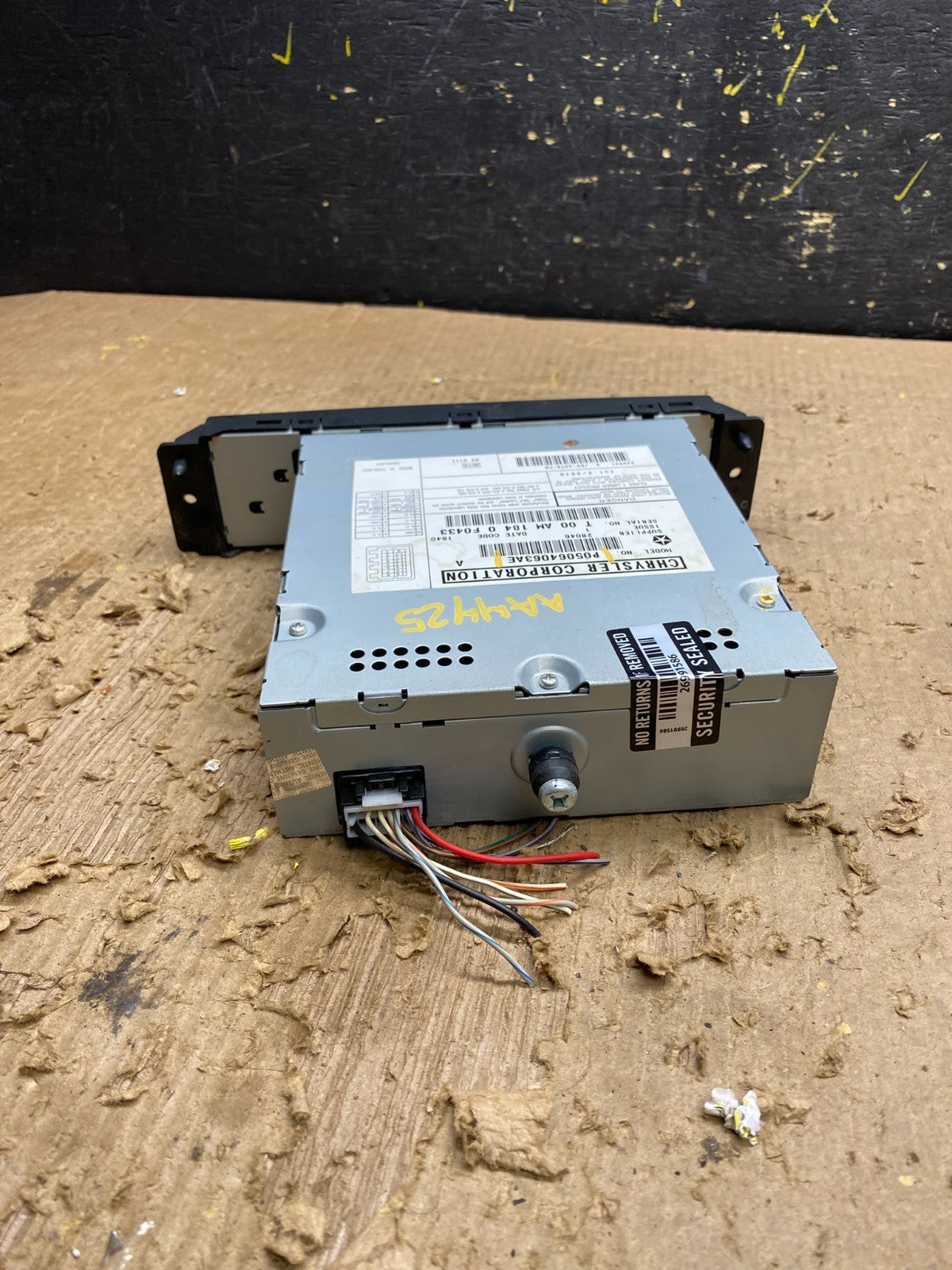 2008 to 2012 Chrysler Town Country DVD Player Receiver OEM AA4425 DG3