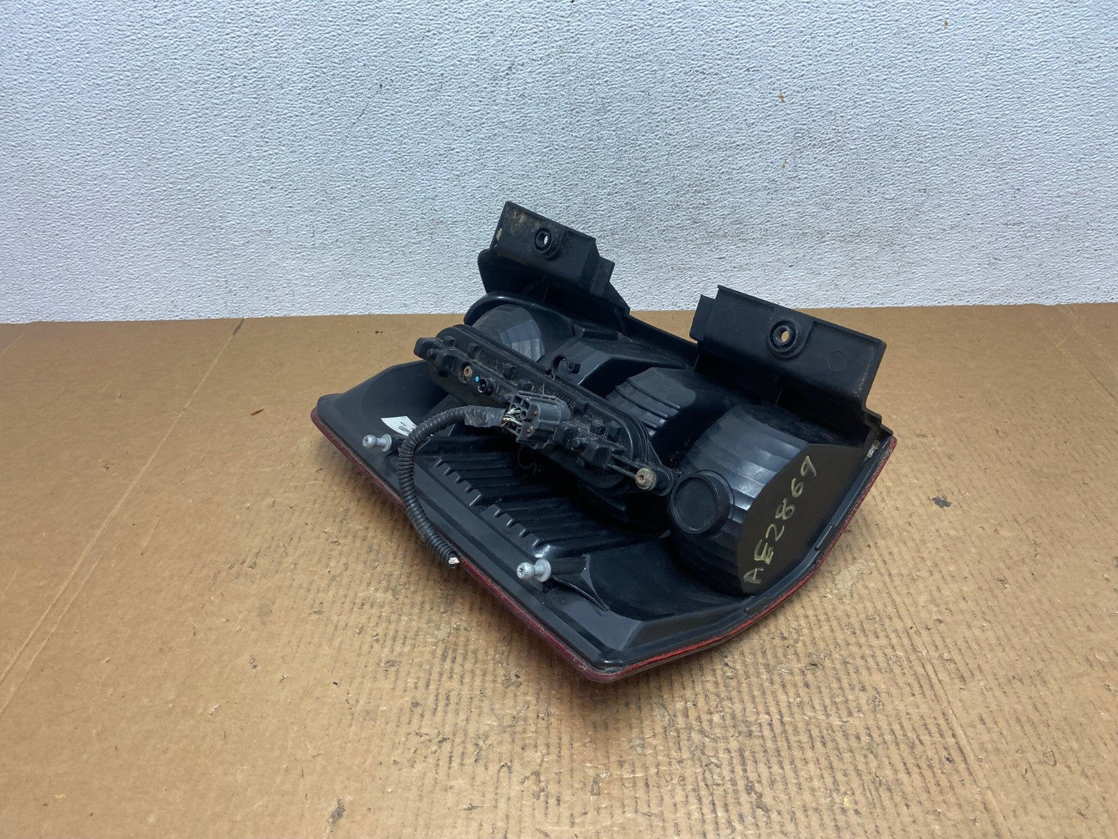 2008 to 2012 Jeep Liberty Right Passenger RH Side Tail Light AE2869 LK4