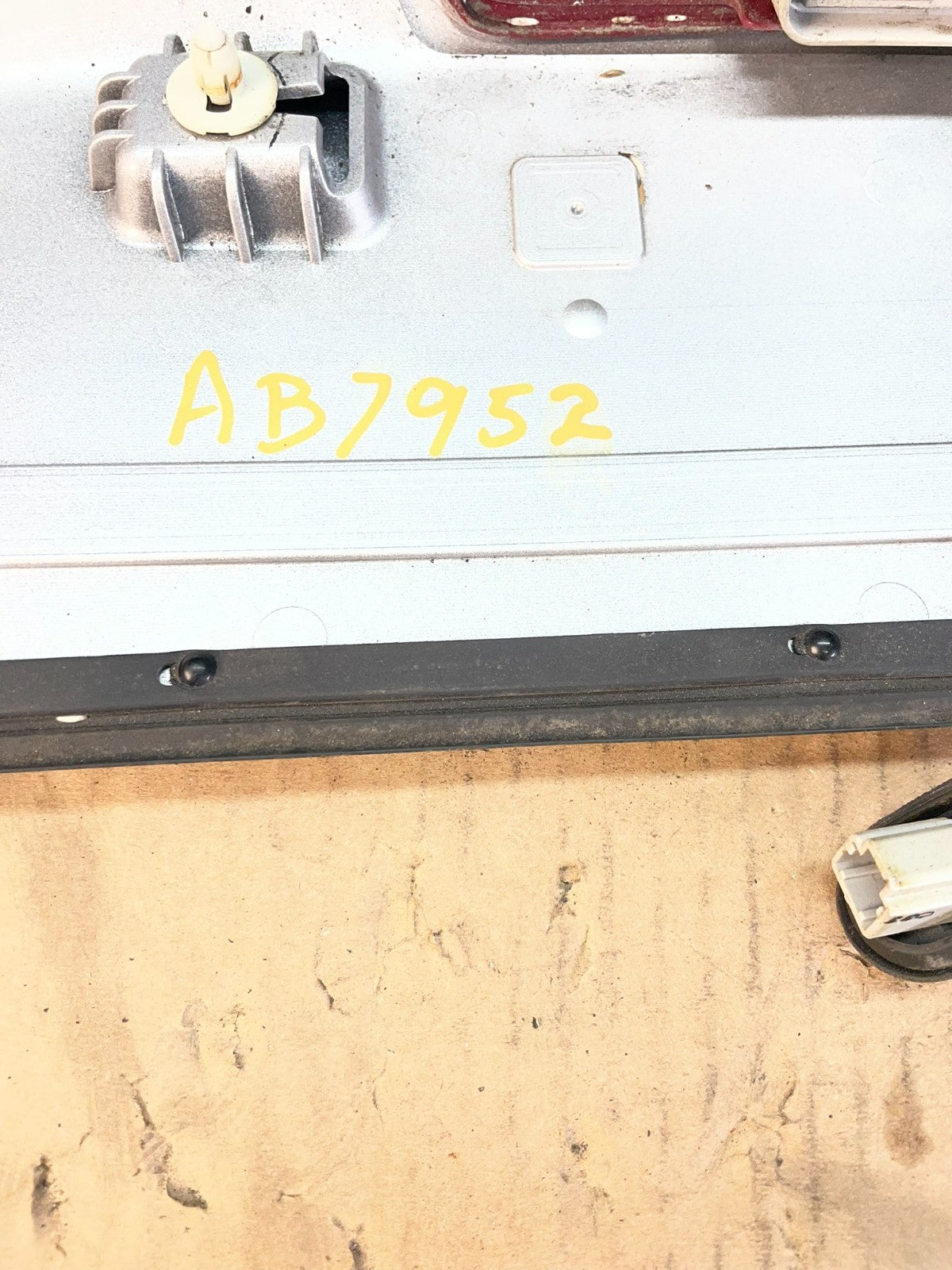 2009 to 2015 Honda Pilot Rear Trunk Spoiler Gate Oem ab7970 DG7