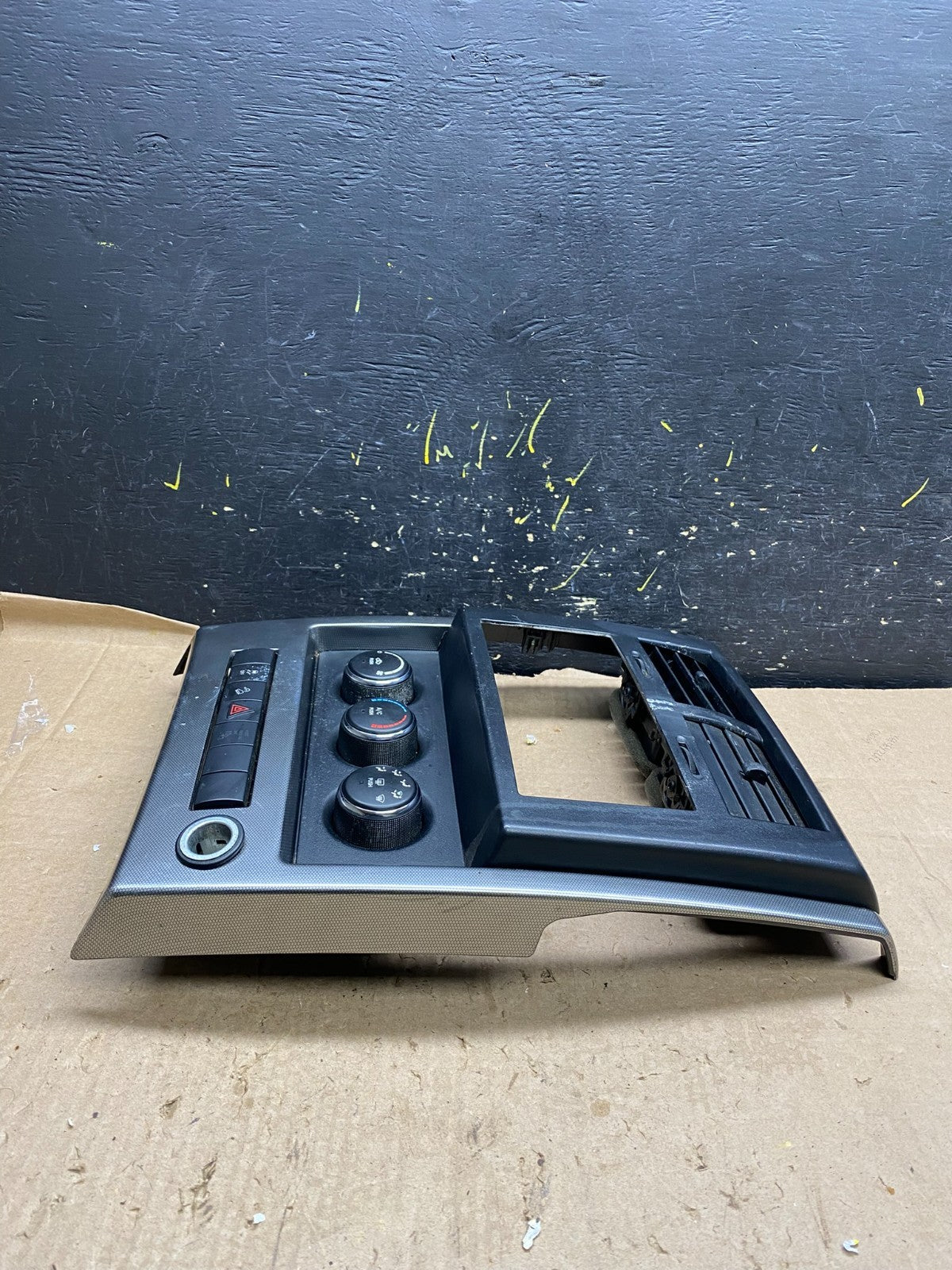 2008 to 2012 Jeep Liberty Dash Climate Temperature Control Radio Bezel z1753 DG4