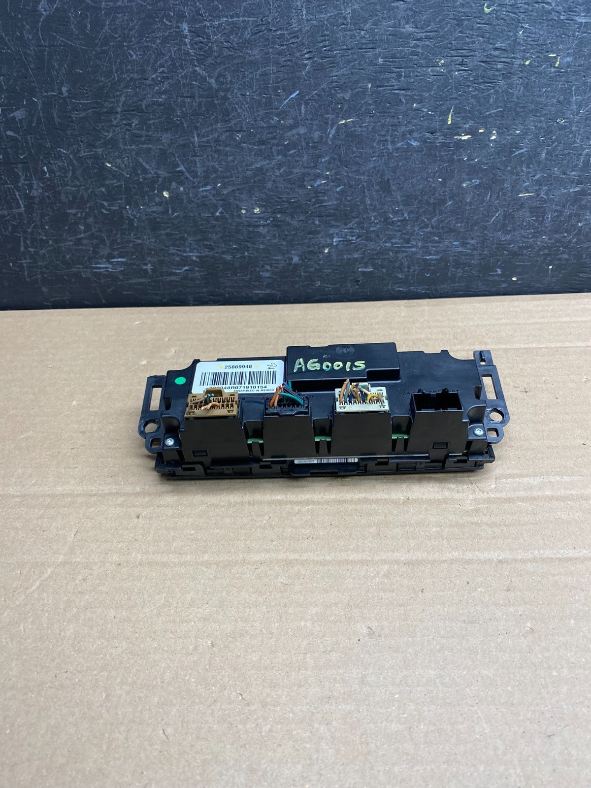 2007 to 2011 Cadillac Escalade AC Heater Climate Control Panel AG0015 DG4