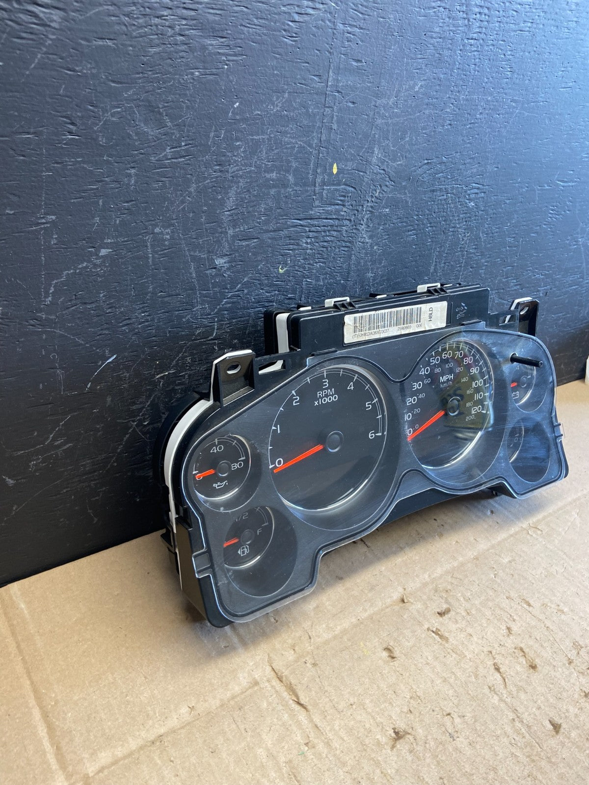 2008 to 2009 GMC Yukon Denali Cluster Gauge Speedometer AB9828 DG2