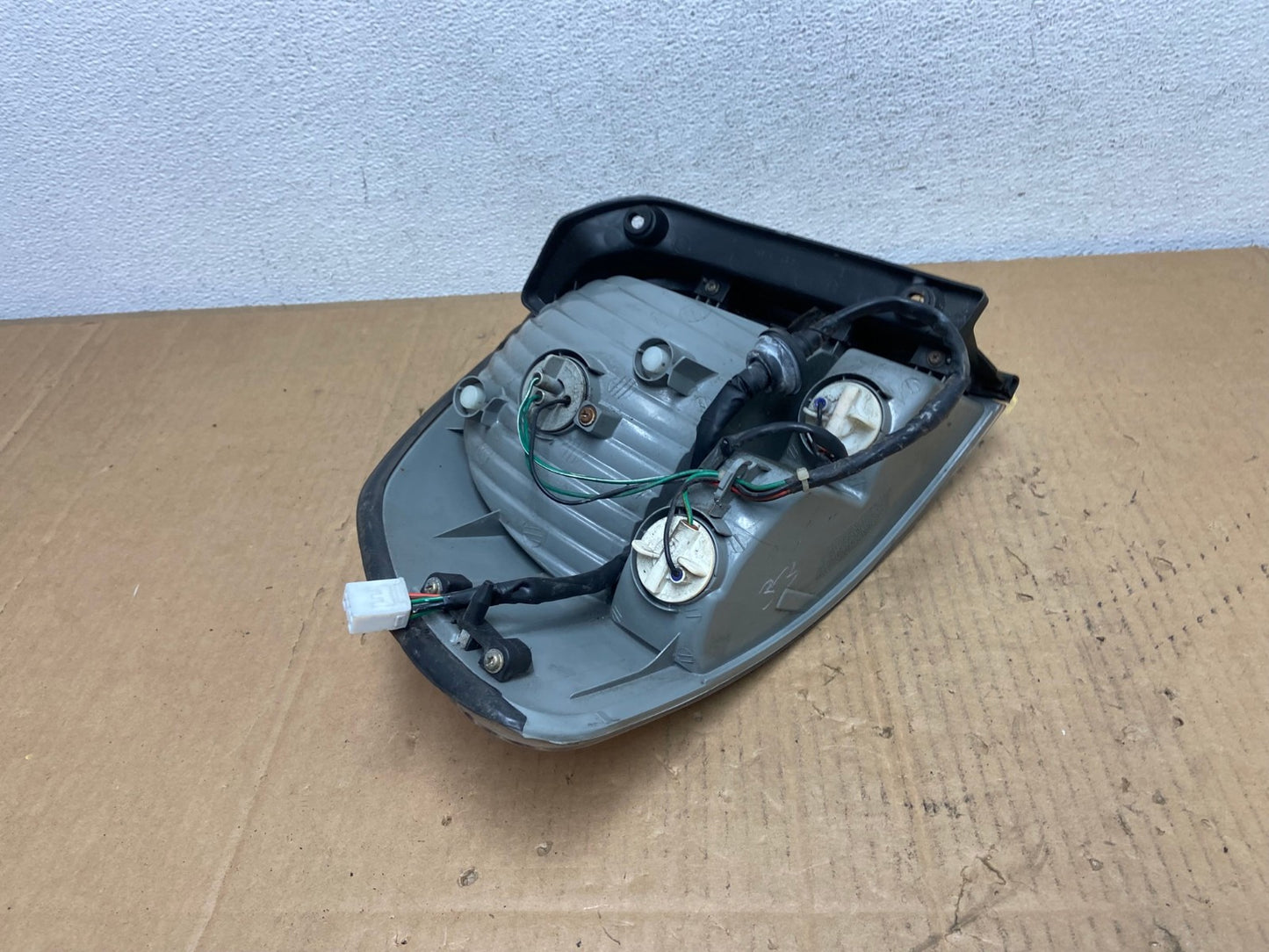 2005 to 2006 Hyundai Santa Fe Right Passenger Rh Side Tail Light AD1016 LK5