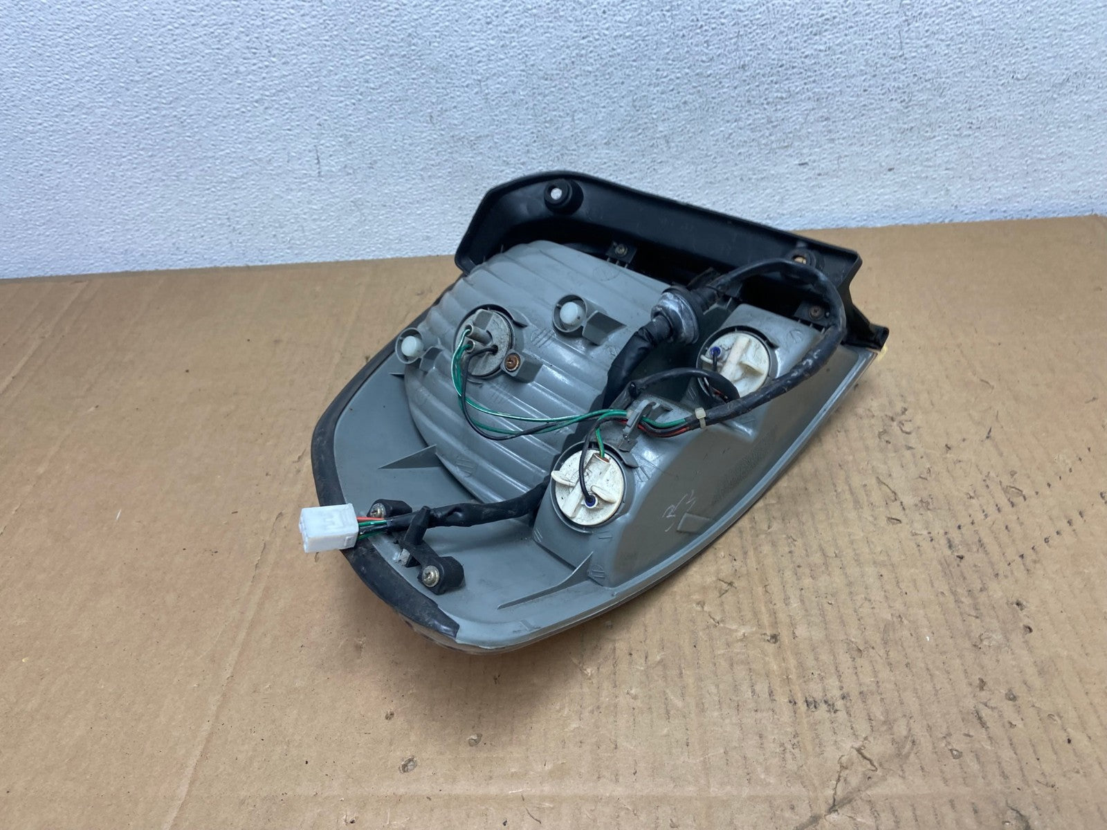 2005 to 2006 Hyundai Santa Fe Right Passenger Rh Side Tail Light AD1016 LK5