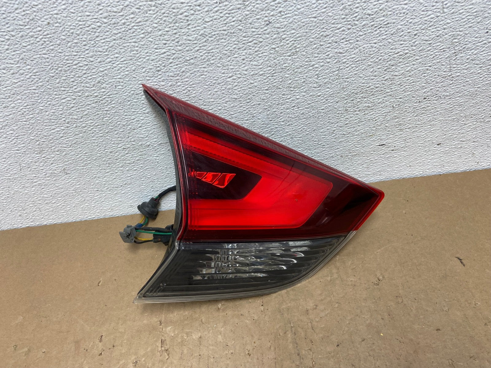 2017 - 2020 Nissan Rogue Inner Left Driver LH Side Tail Light AC6030 LK0