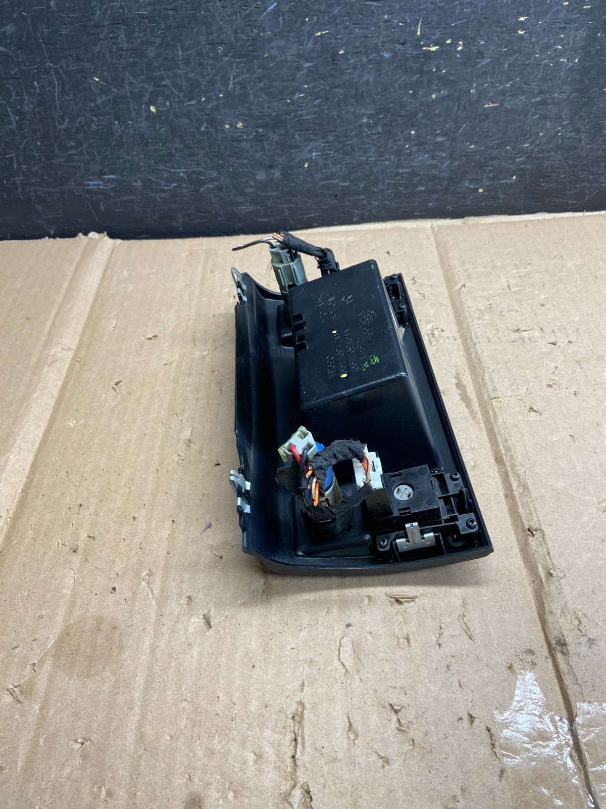 1999-2004 Jeep Grand Cherokee Dash Heated Seat Switch Trim AI2774 DG4