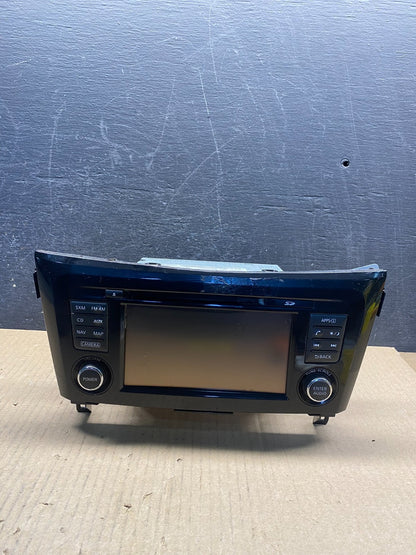 2017 to 2019 Nissan Rogue AM FM XM Radio CD Player Screen Receiver AG3977 DG0