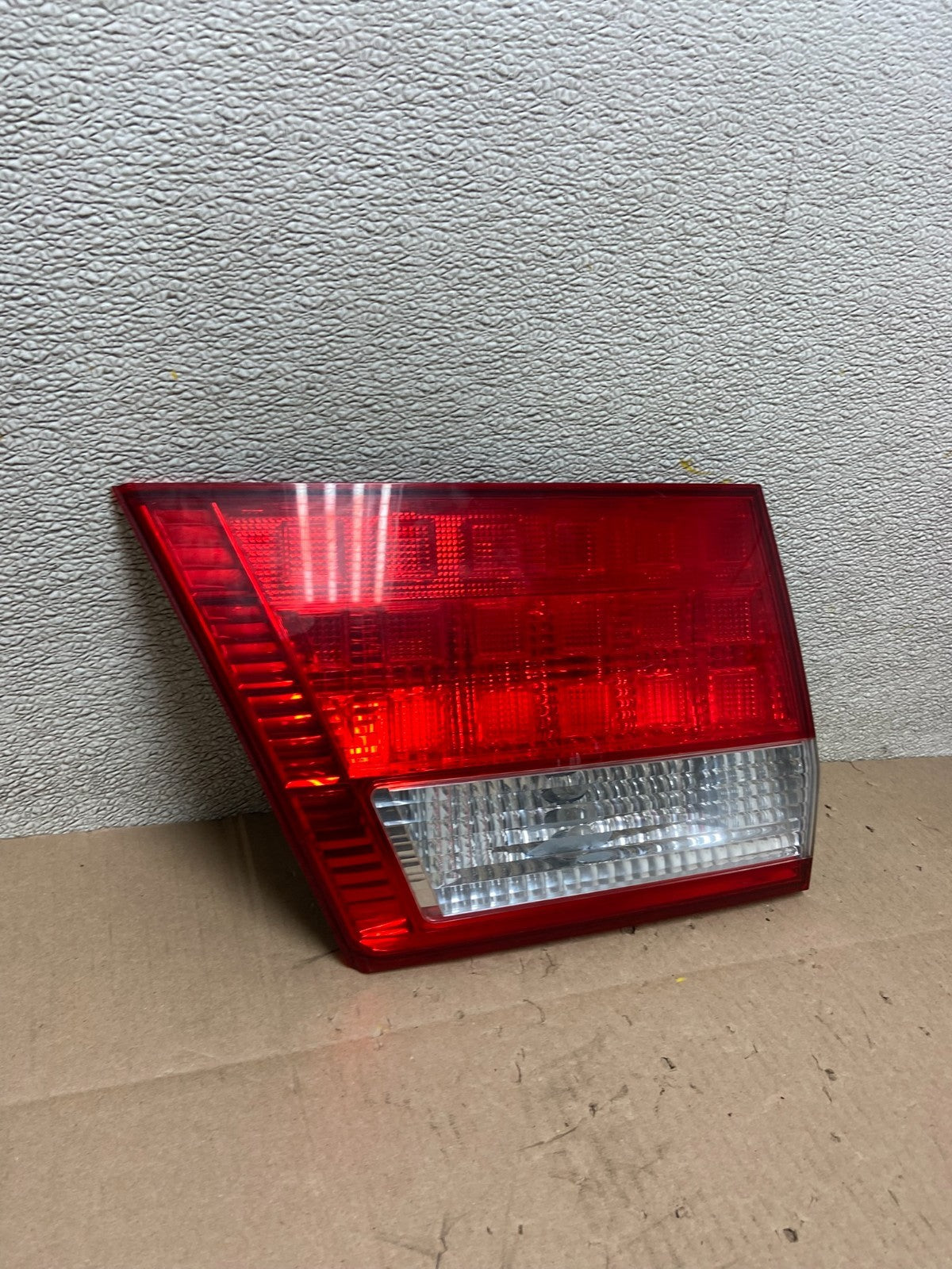 2005 2006 2007 Honda Odyssey Inner Left Driver Lh Tail Light AA0307 DW2