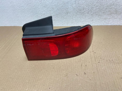 1998 to 2001 Acura Integra Right Passenger RH Side Tail light AE9460 DG0