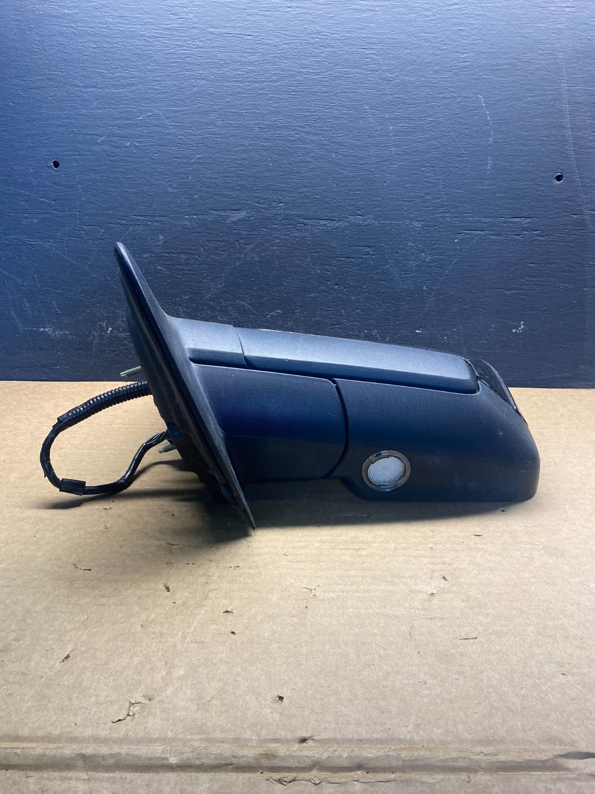 2003 to 2006 Lincoln Navigator Left Driver View Heated Door Mirror AC8069 DG3