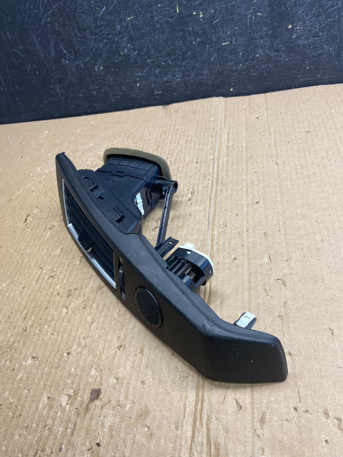 2007-2012 Hyundai Veracruz Right Passenger Dash AC Air Vent Trim Panel ae4040 DG3