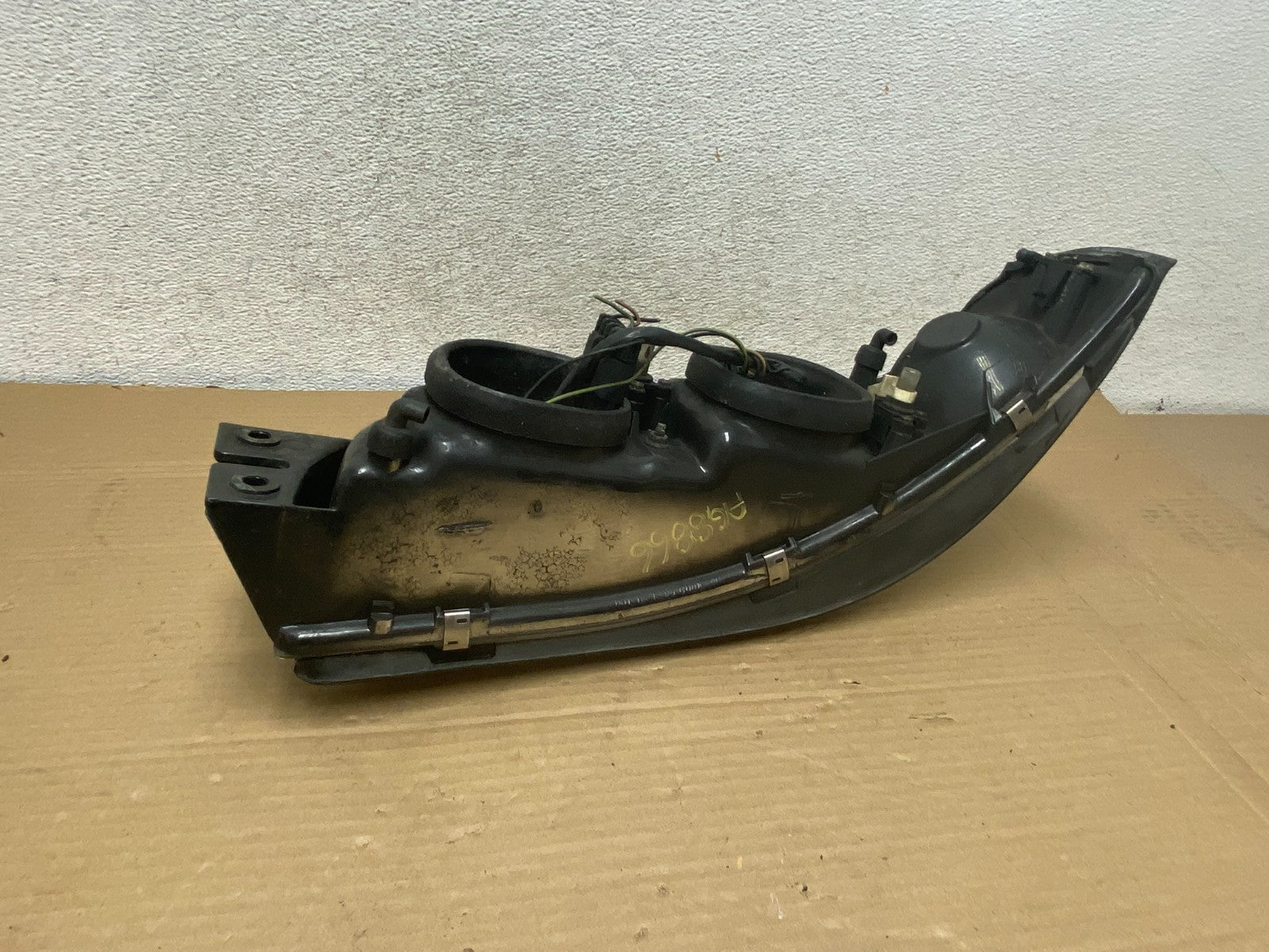 1997 to 1999 Buick Lesabre Right Passenger RH Side Halogen Headlight AG8866 DW7