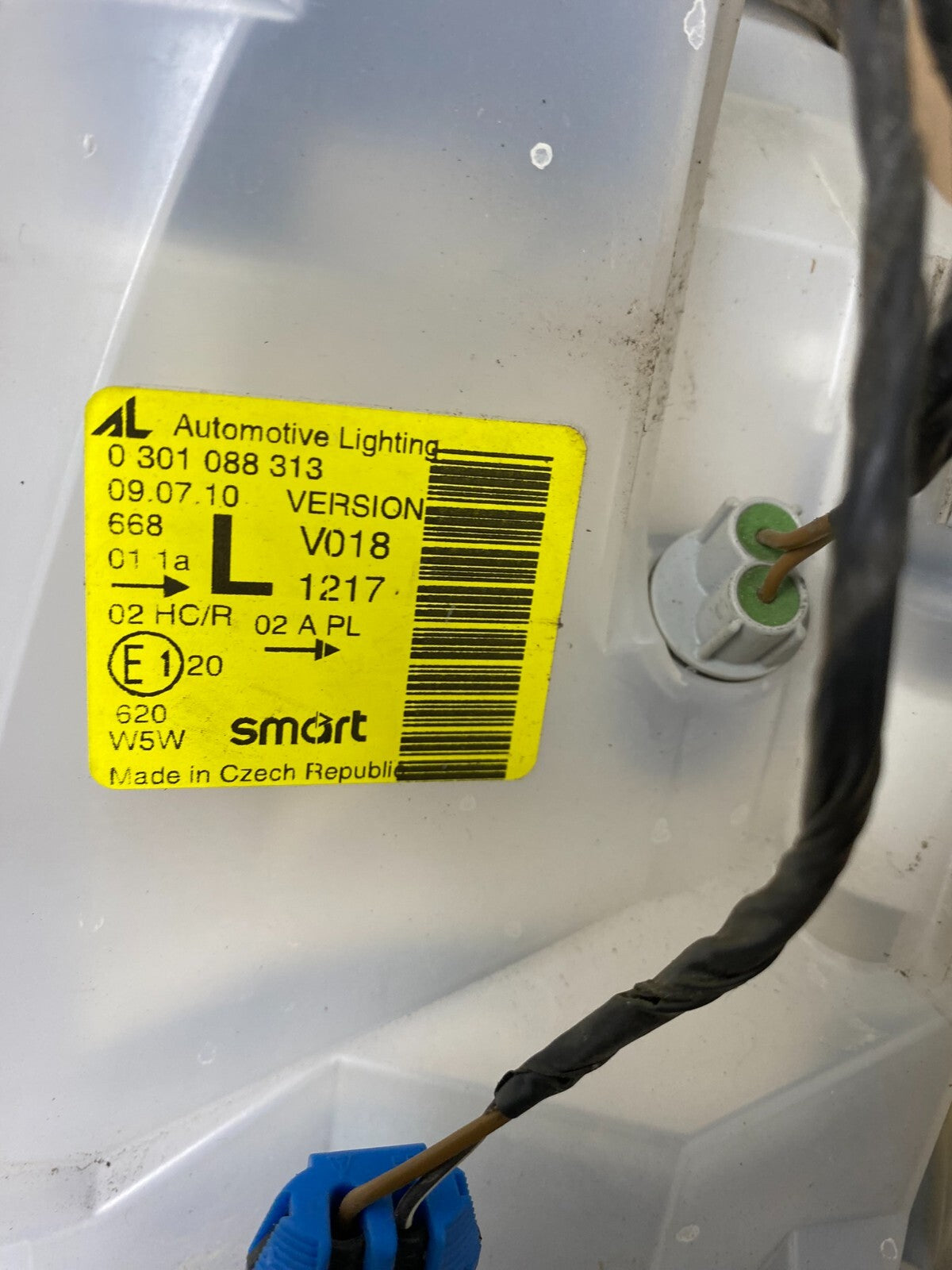1997 to 2003 Smart Fortwo Left Side Headlight OEM M11409