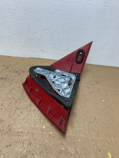 2005-2007 Mercedes-Benz C230 C240 W203 C-Class Left Driver Tail Light AC0212 LK5