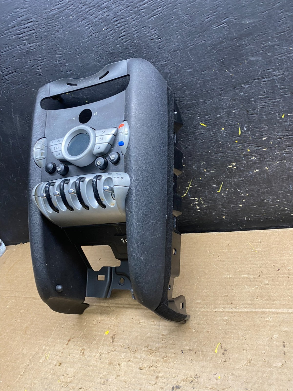 2008 to 2010 Mini Cooper Center Dash Climate Window Control OEM w9779 DG1