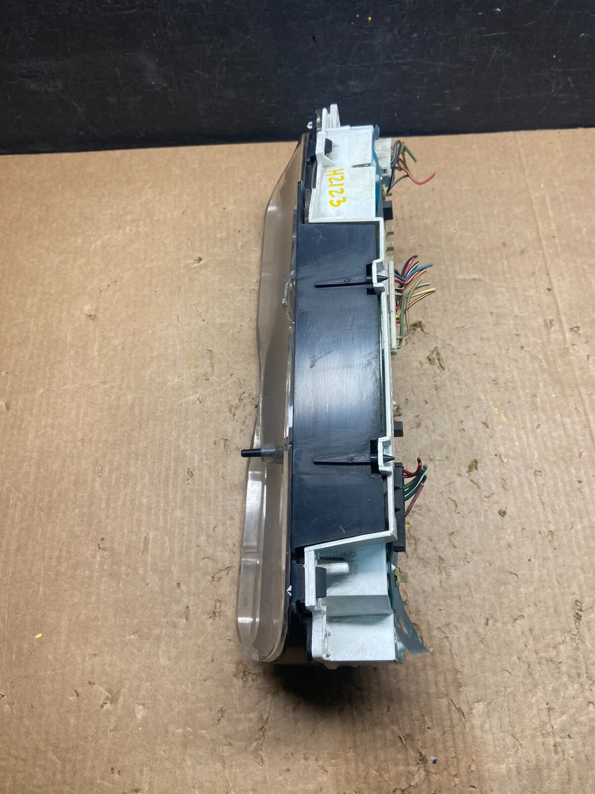 2001 to 2002 Ford Econoline E250 E350 Van Speedometer Instrument Cluster H21233