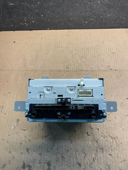 2008 to 2009 Subaru Tribeca CD Player Radio Receiver Control U2012 DG0