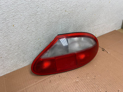 1996 to 2000 Jaguar XK8 XKR Right Passenger RH Side Tail Light L9788 DG2