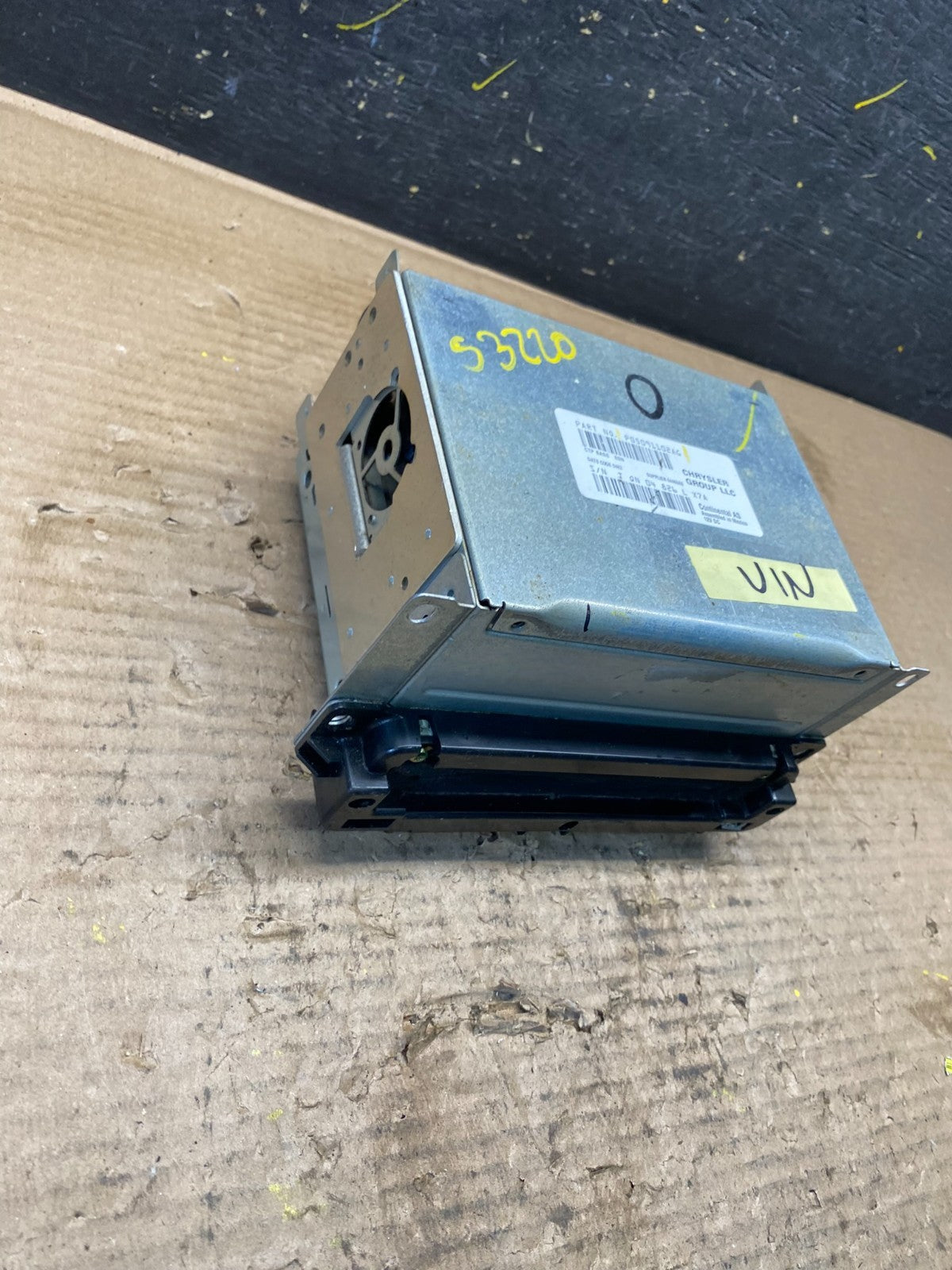 2015 - 2016 Dodge Journey Radio Info Media CD Player Unit OEM S3220 DG2