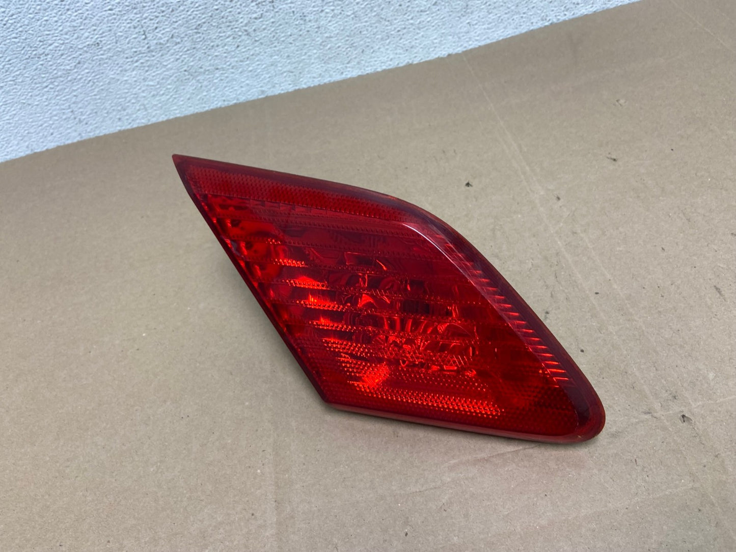 2003 to 2004 Toyota Avalon Left Driver LH Side Inner Tail Light AE4872 LK1