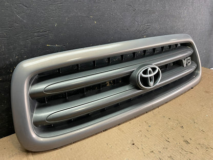2001 to 2004 Toyota Sequoia Front Upper Grill Grille W/ Emblem Oem AB3210 DG1