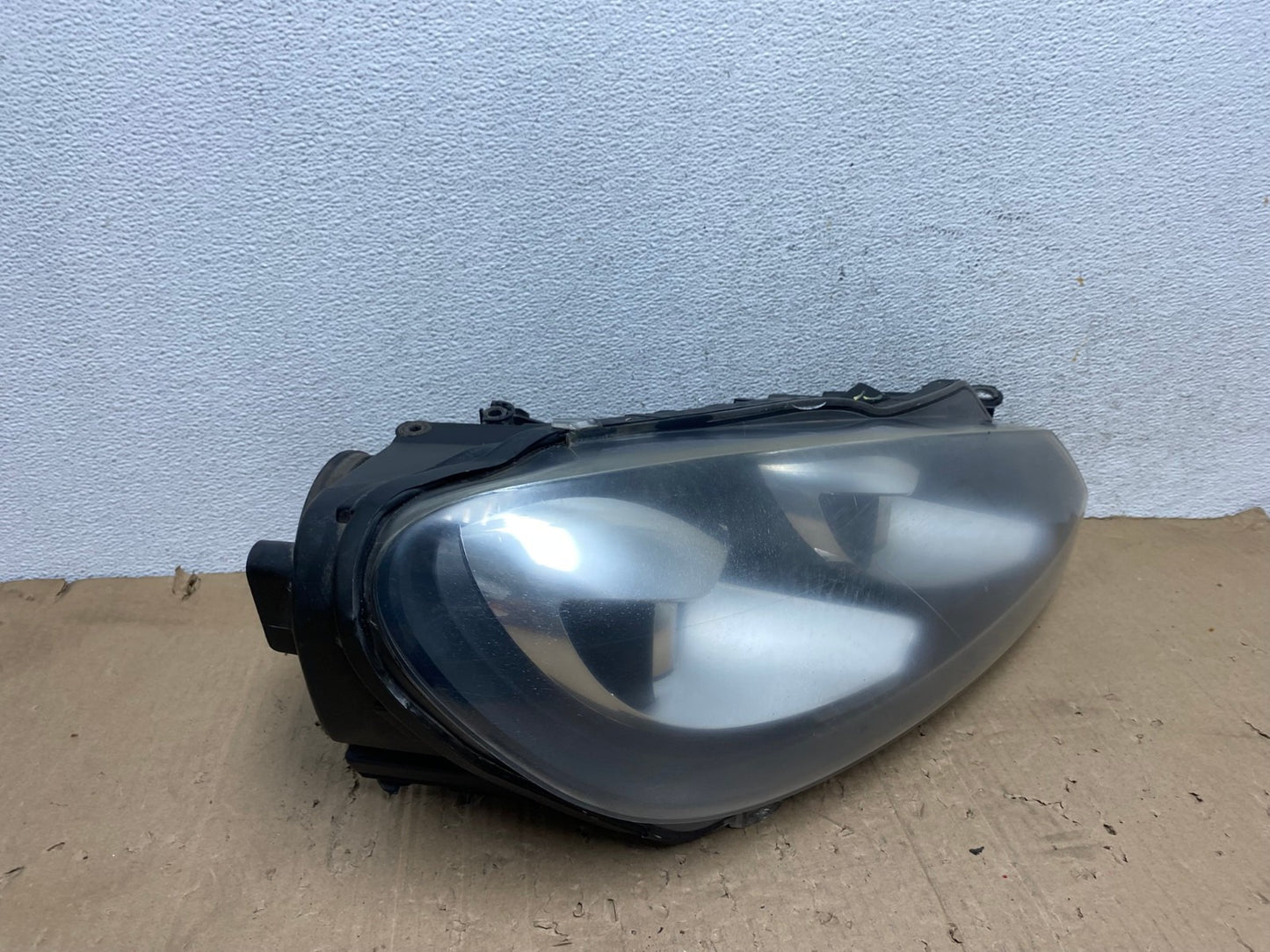 2010-2014 Volkswagen Golf MK6 GTI Right Passenger Xenon HID Headlight AE9304 LK2