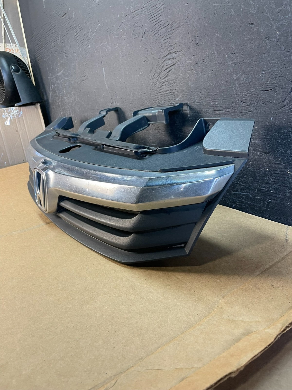 2012 to 2013 Honda Civic Sedan Front Upper Grill Grille AE0780 DG1