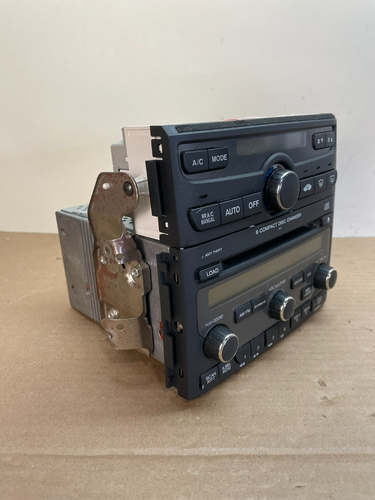 2006-2008 Honda Pilot Center Radio AM CD Player Climate Control AI0508 DG1