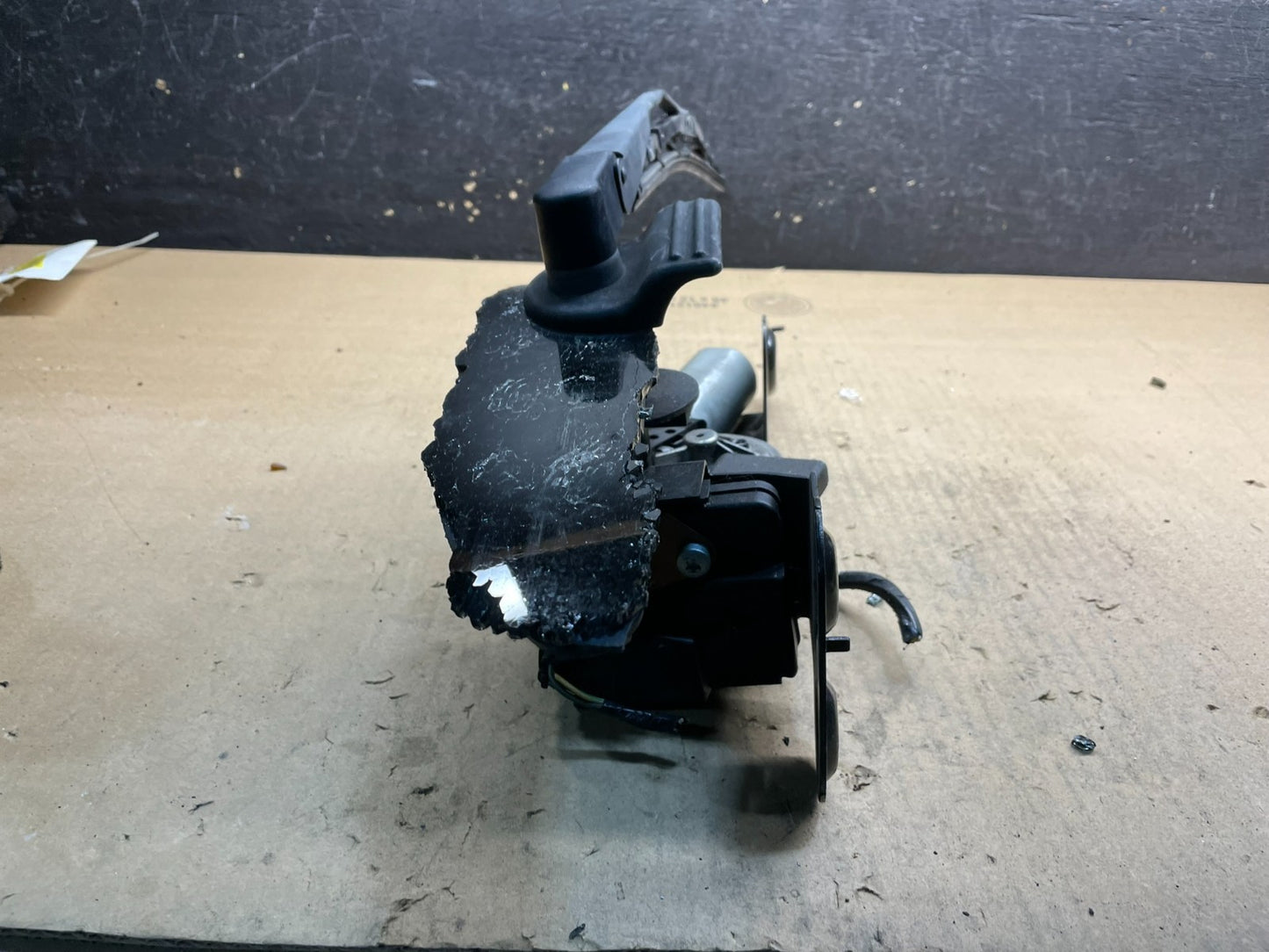 2003 to 2008 Ford Expedition Navigator Rear Windshield Wiper Motor W4179 PS2