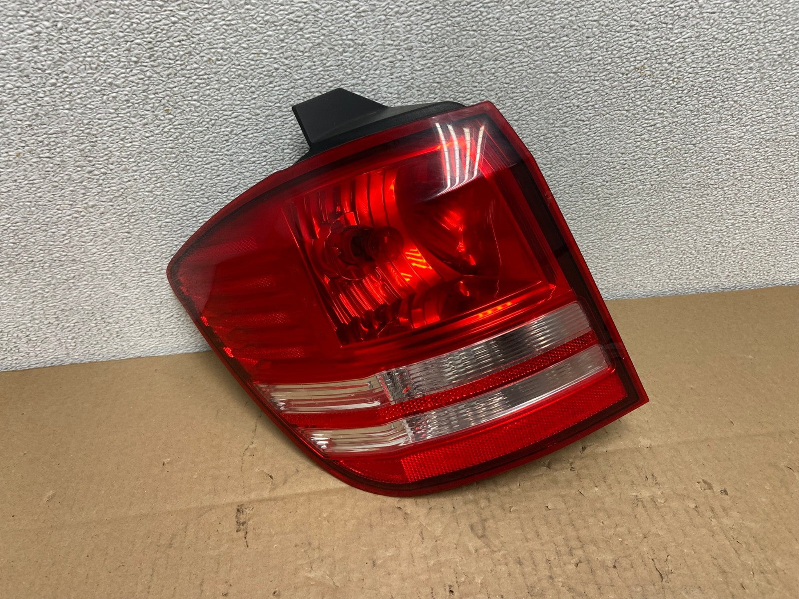 2009 2010 2011 Dodge Journey Left Driver Lh Tail Light Oem AB6280 LK0