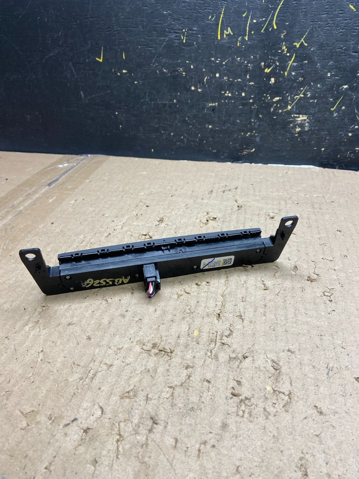 2013 - 2017 GMC Acadia Center Dash Hazard Warning Switch OEM AB5525 DG3