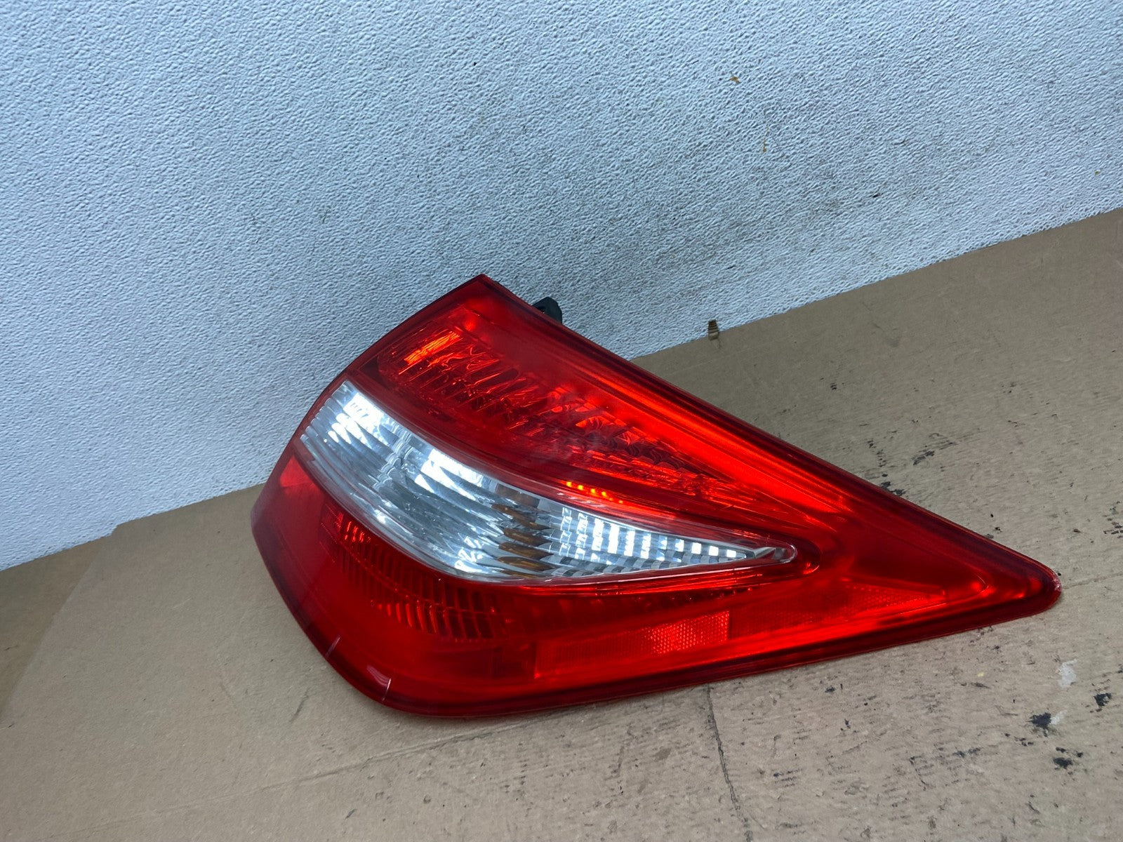 2010 - 2012 Honda Accord Crosstour Right Passenger RH Tail light af5155 DG1