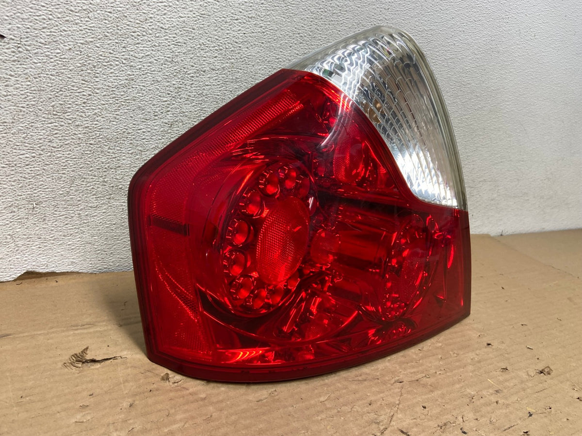 2006 2007 Infiniti M35 M35X M45 Left Driver LH Side Tail Light AG8316 LK1