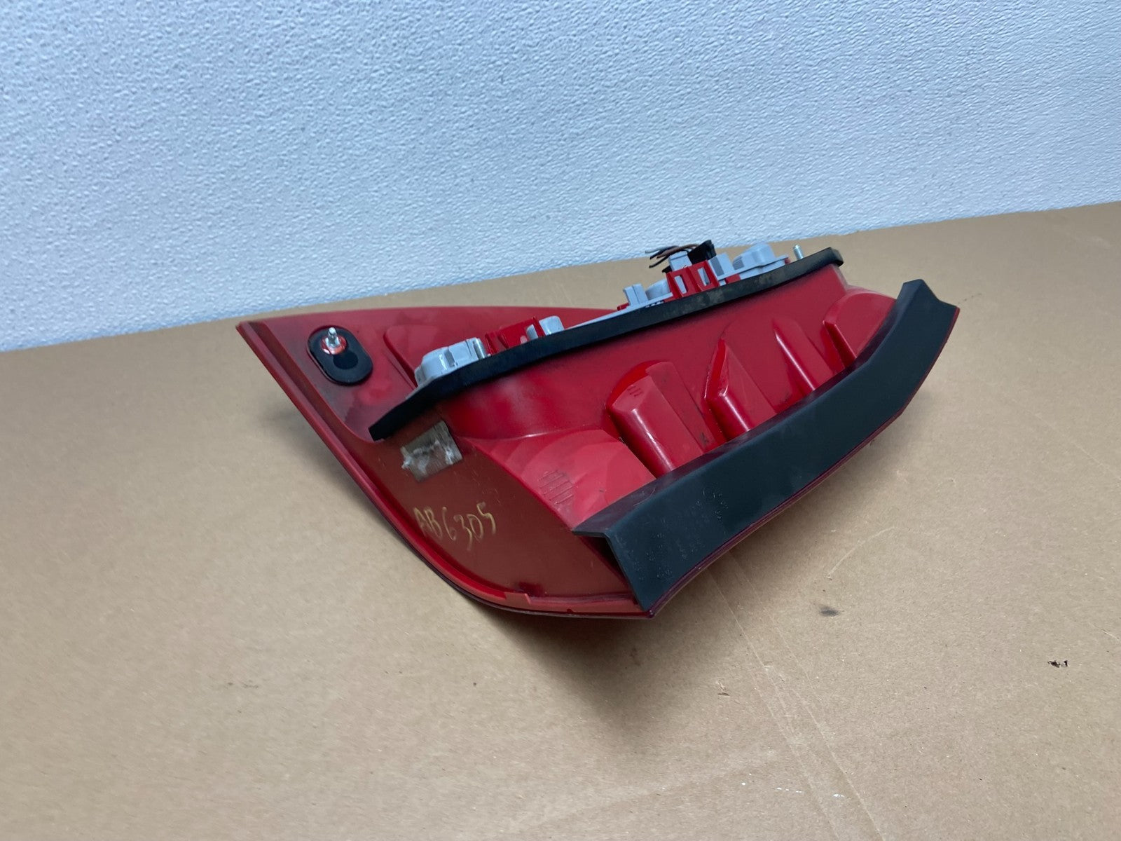 2003 to 2004 Mercedes W203 C-Class Right Passenger Tail Light ab6305 DG3