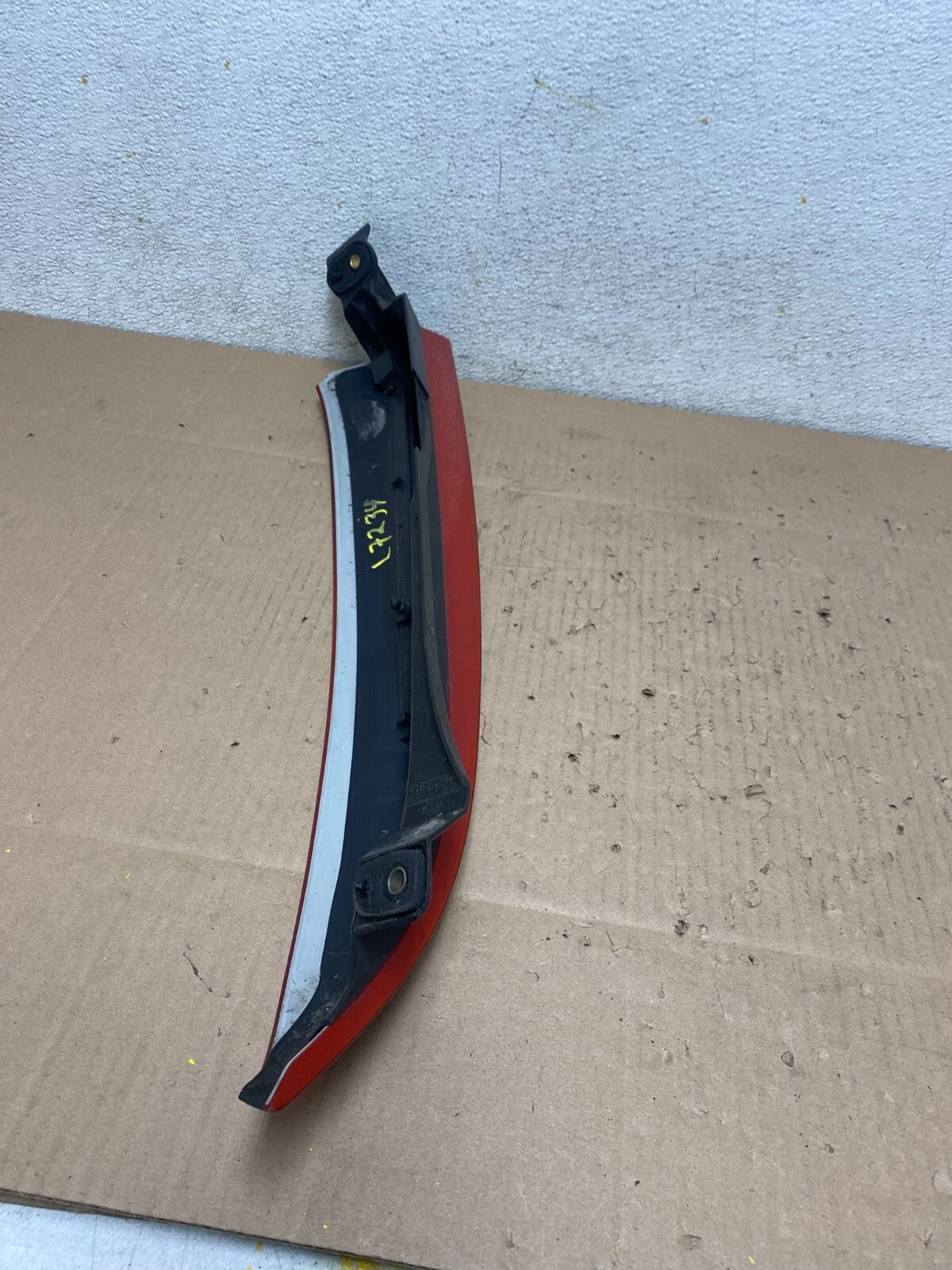 2003 to 2006 Volvo XC90 Left Driver LH Side Upper Tail Light OEM L7234 DW5