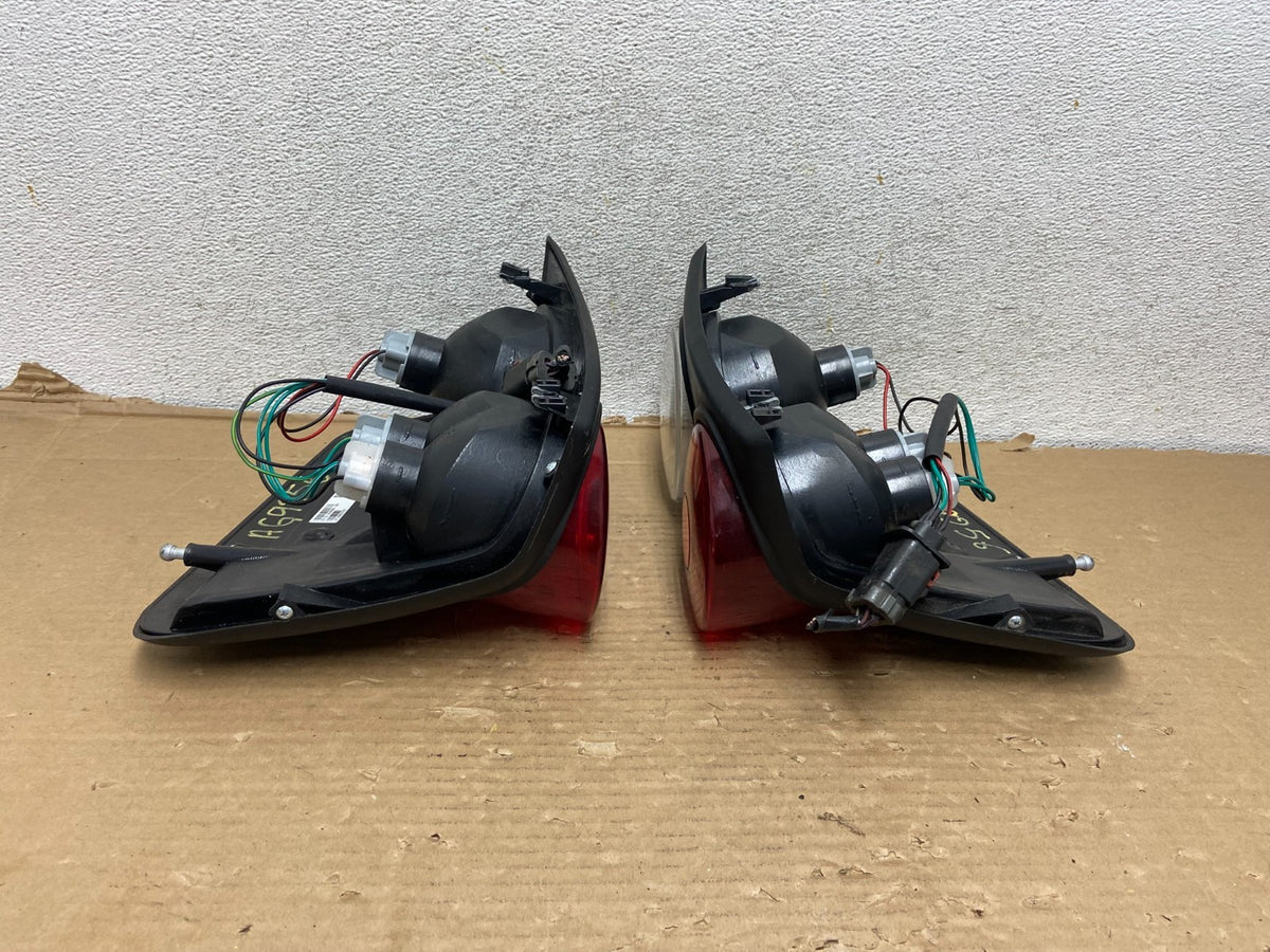 1999-2004 Jeep Grand Cherokee Left + Right Set Smoke 3D Tail Lights AG9256 DG6