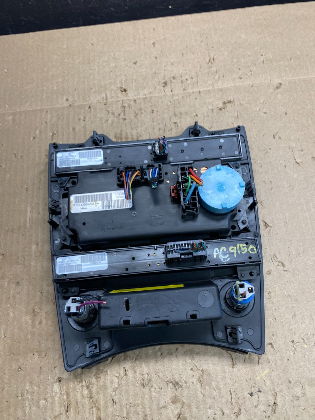 2005 2006 2007 Jeep Commander Grand Cherokee A/C Climate Control Bezel AC9150 DG3